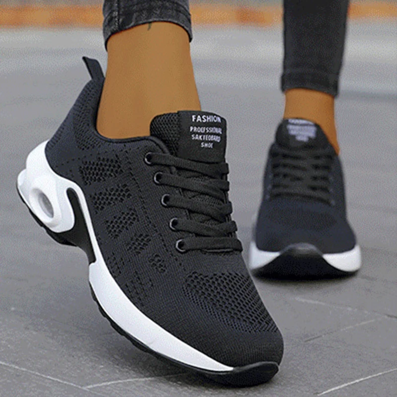 

2022 Fashion Women Sneakers Lace Up Chunky Sneakers Solid Color Women's Sneakers Soft Comfortable Tenis Feminino Female Footwear
