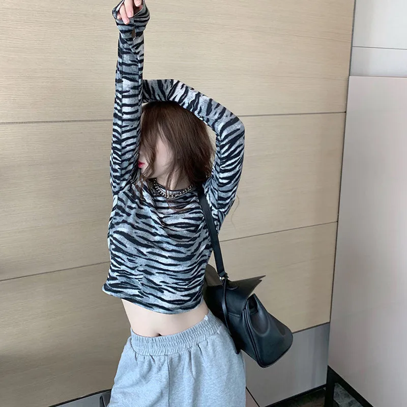 

Korean Fashion Vintage Temperament Versatile Striped Design Zebra Pattern Bottoming Long Sleeve T Shirt Autumn Slim Tops Women