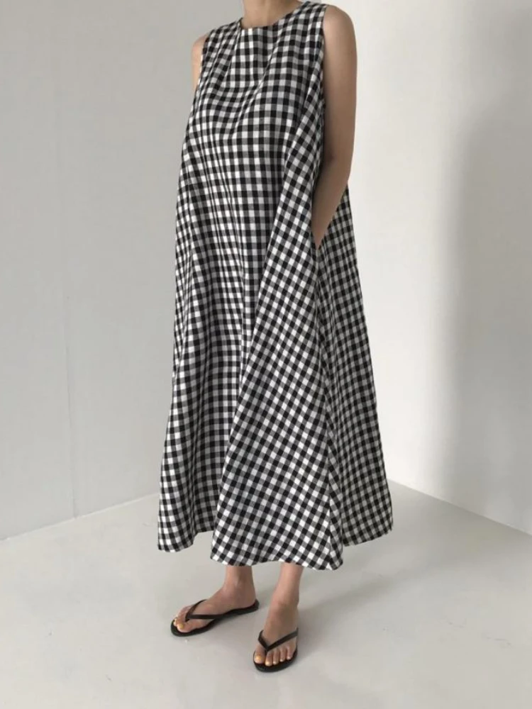 

Summer 2023 New Sleeveless Plaid Loose South Korean Fashion Tank Top Long Dress Casual Loose Retro Long Dress Streetwear Robe