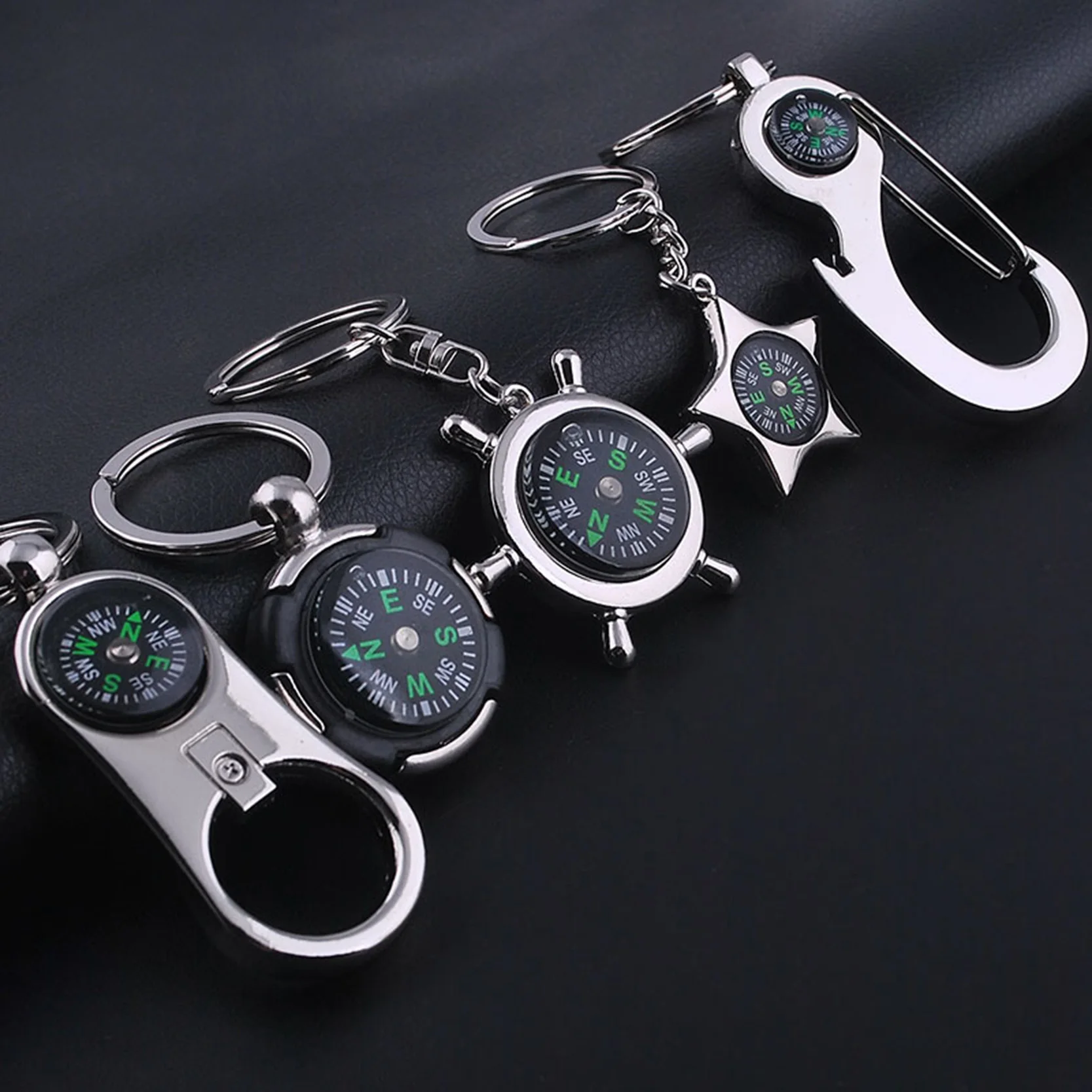 

EDC Vintage Compass with Opener Key Chains Rings Mens KeyChains Car Pendant Keyring Key Holder Gift Outdoor Camping Tools