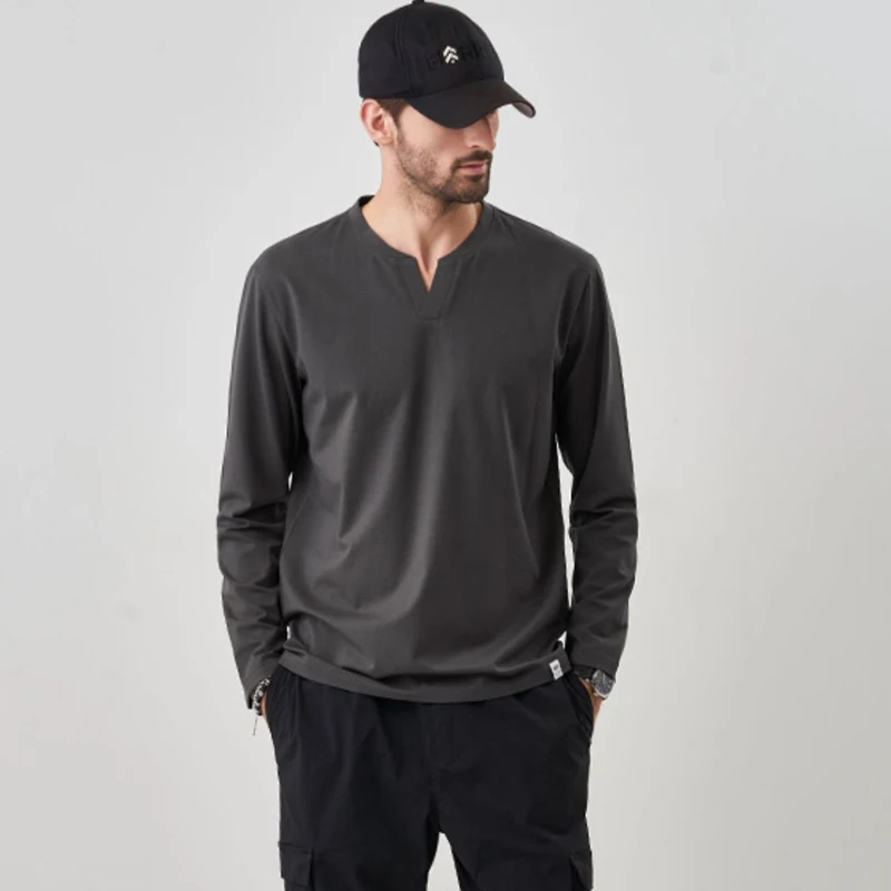 

Футболка мужская демисезонная с V-образным вырезом и длинным рукавом