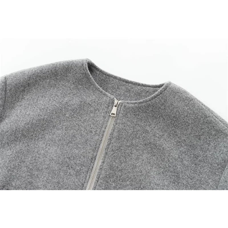 Куртка женская осенняя свободного покроя теплая элегантная