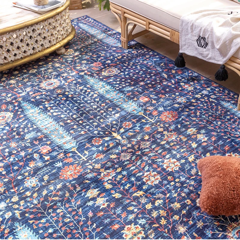 Персидский ковер в богемном скандинавском стиле подходит для входной двери