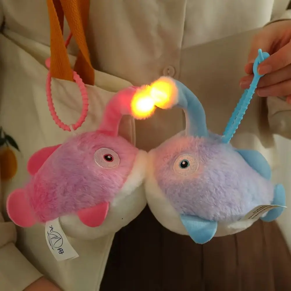 ulacji pluszowa lalka Bobo Angora Fish Cartoon Night Glowing Magnet Kiss Keychain Magnetism Creative Pendant