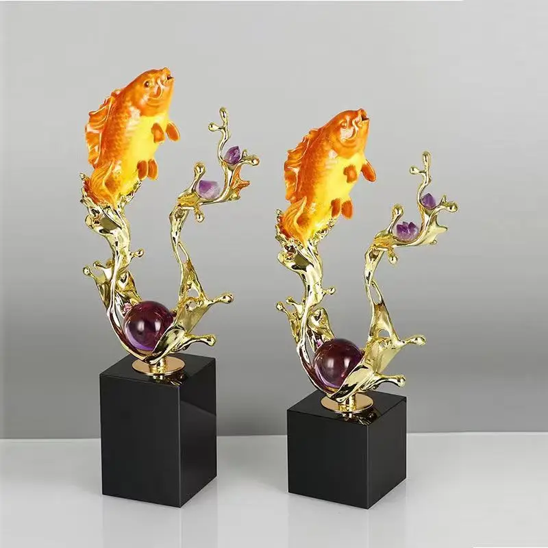 Каждый год больше чем новый богатое китайское украшение в виде рыбы кои для дома