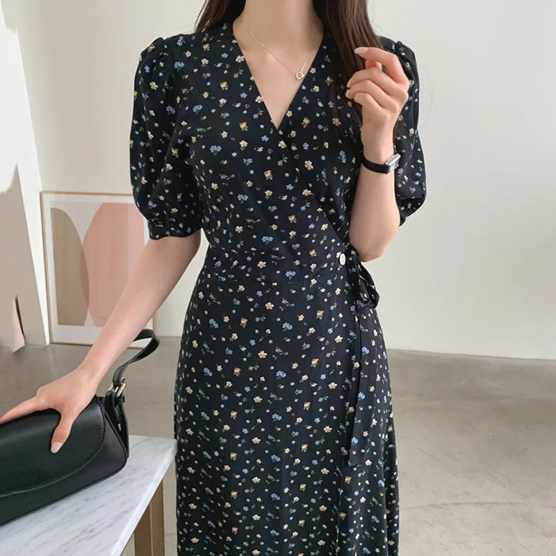 

Женское длинное платье с запахом, элегантное платье в Корейском стиле с V-образным вырезом, маленьким цветочным принтом и боковой завязкой н...
