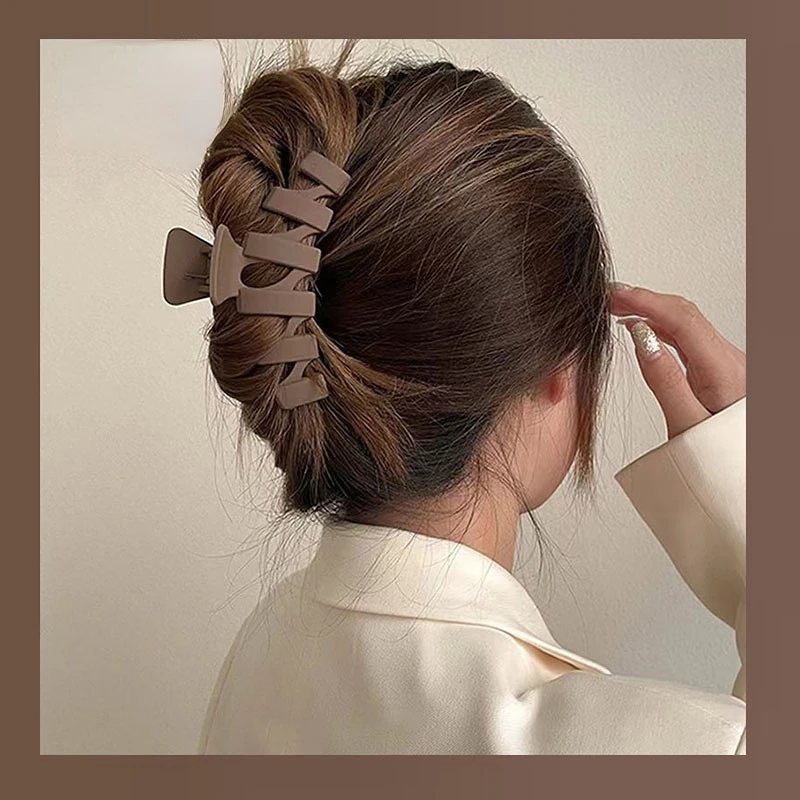 

New Fashion Large Hair Claw Clip Hot Sale Women Girls Soild Color Bath Clip Ponytail Clip Hair Accessories Gift Headwear