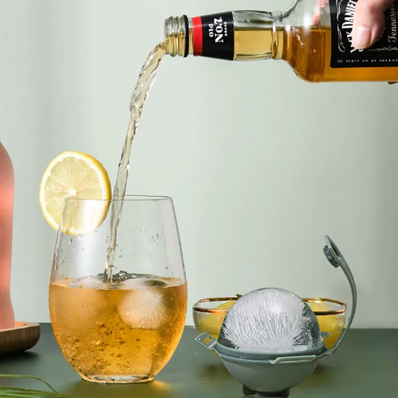 

Portable Ice Kettle Whiskey Round Ice Ball Mold Maker Ice Box Large Ball Frozen Ice Cube Mold for Kitchen Accessories Tools