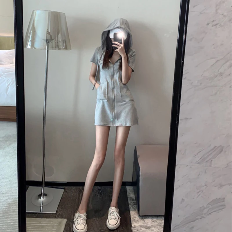 Платье женское приталенное с коротким рукавом винтажный кардиган капюшоном