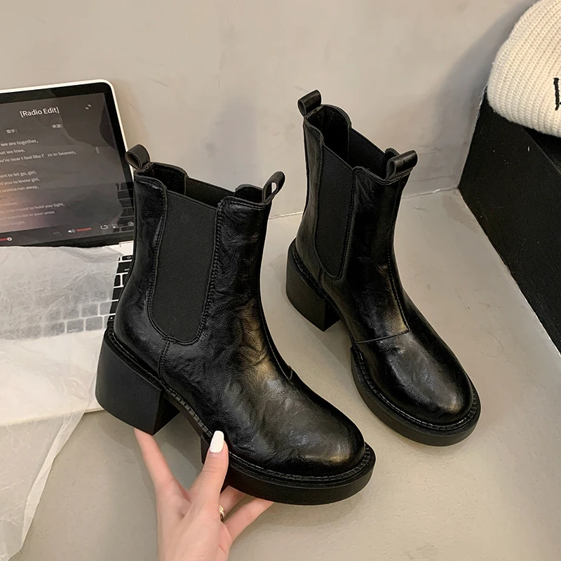 Новинка зимние ботинки на толстом каблуке женские модные износостойкие короткие