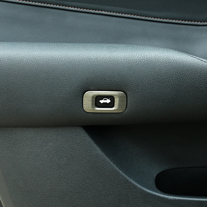 

Внутренняя фурнитура из нержавеющей стали подходит для переключателя багажника Toyota Crown 210