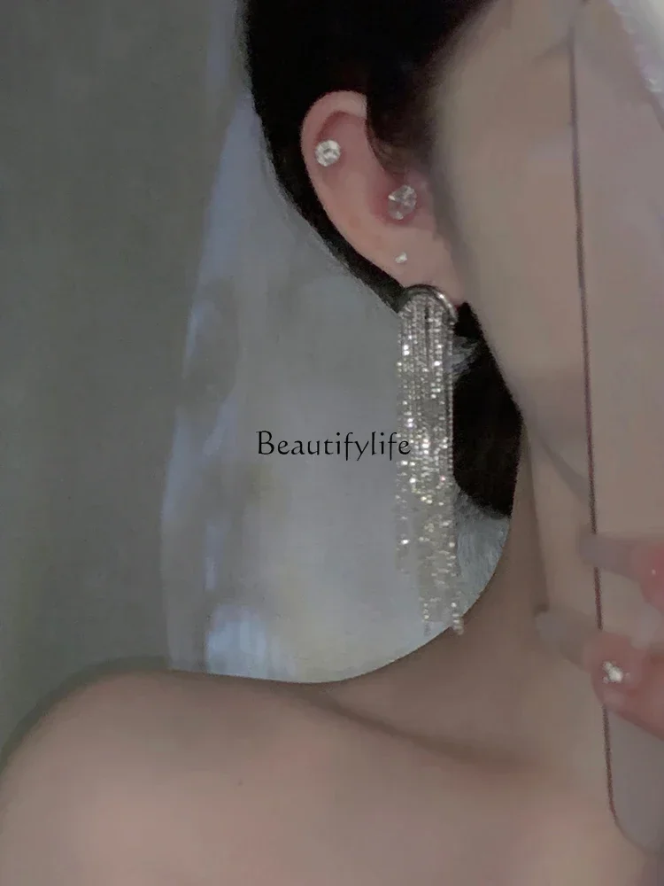 Высококачественные изогнутые серьги с бахромой простые модные легкая роскошь