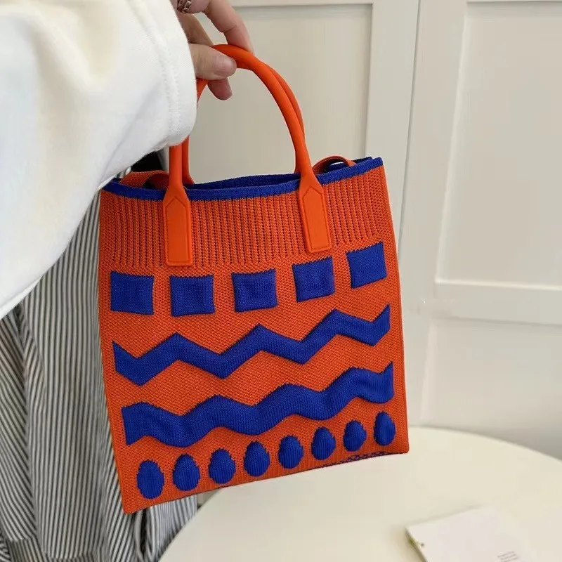 

Модная винтажная клетчатая сумка среднего размера, летняя Корейская Ретро Вязаная квадратная стильная сумка-слинг через плечо