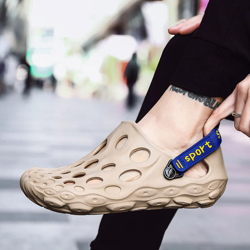 

Мужские сандалии с перфорацией, легкие шлепанцы для пляжа, плоская подошва, повседневные шлепанцы, клоги, лето