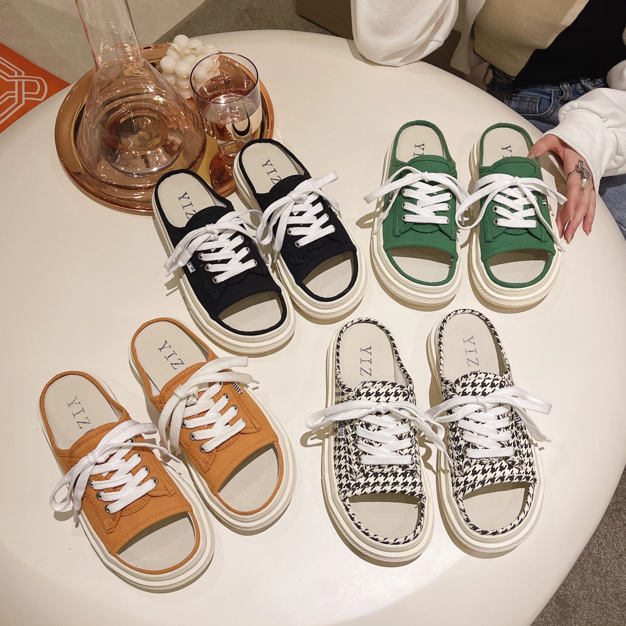 2023 Women's Summer Slippers Thick Sole Indoor and Outdoor Flat Shoes Women's Fashion Slippers Casual Women's Slippers