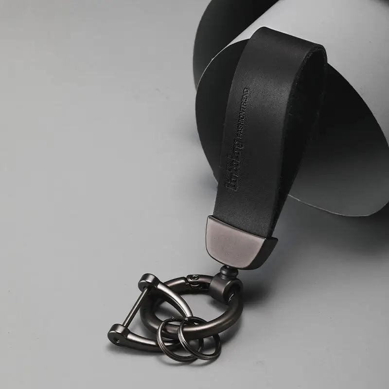 

Luxury Men Women Car Keychain Genuine Leather Rope Key Ring for Noble Male Horseshoe buckle Jewelry Creativity Gift Wholesale
