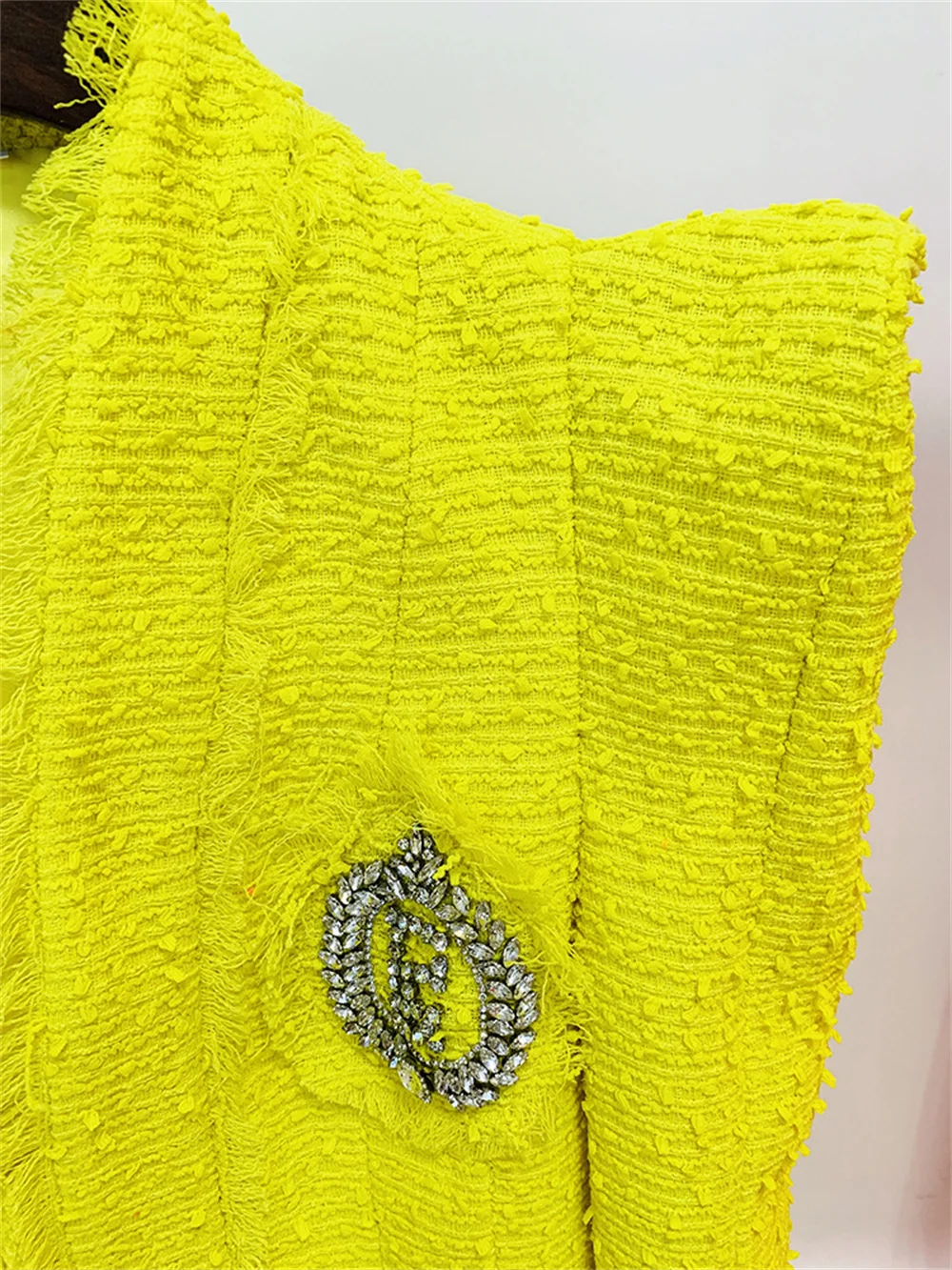 Luxury Blazer for Women 2023 New Yellow High Quality Shrug Bead Tweed Blazer Peak Shoulder Cardigan Outfit Female Formal Jacket