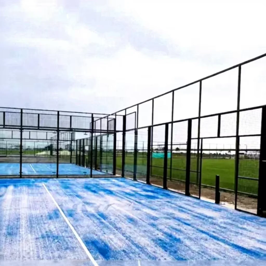 Фото XTZPADEL Полный комплект: Индивидуальный панорамный корт для падел-тенниса, профессиональные уличные теннисные и сквош-кортовые комплексы №4