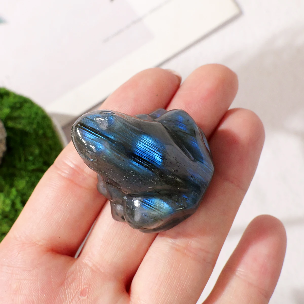 

Лабрадорит, лягушка, Runyangshi