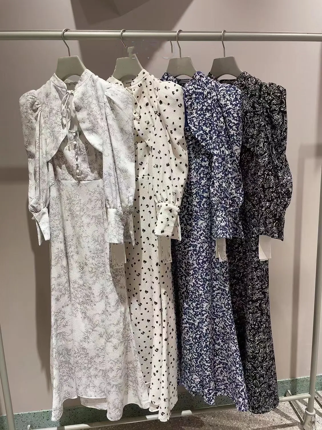 

Женское платье SMVP Kuzuwata, элегантное облегающее платье с цветочным принтом и воротником-стойкой, Осень-зима