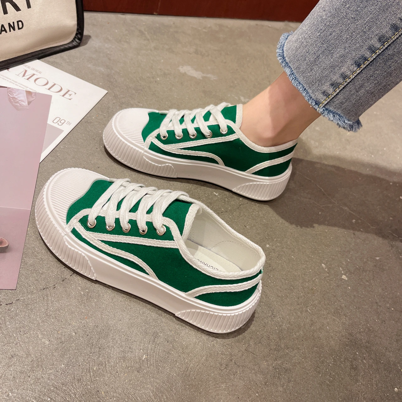 

Shoes Woman Flats Autumn Round Toe Casual Female Sneakers Modis All-Match Dress Summer Fall New Cross 2022 Solid Microfiber Rubb