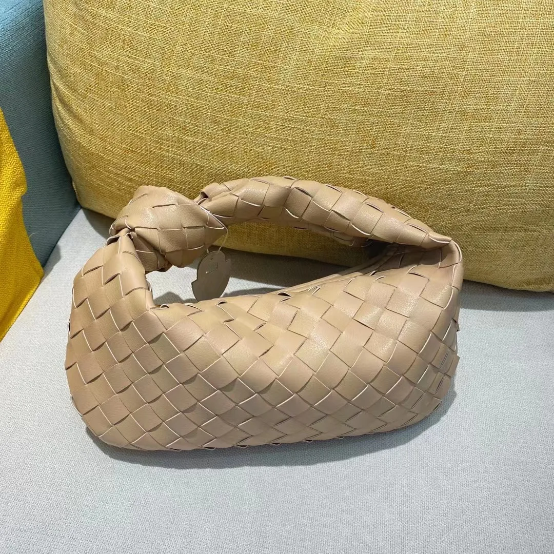 

Luxury Woven Hand-knotted Bag Genuine Leather Ladies Hand Bags One Shoulder Armpit Designer Bags Women's Portable Cloud Pouch