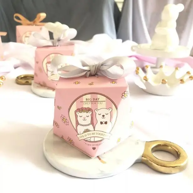 

100pcs New Pink Bear Couple Diamond Style Wedding Favors Candy Box Chocolate Box Party Supplies Gift Box