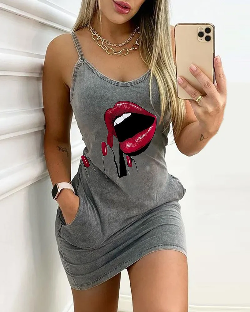 

Sexy Straps Dress Women Summer Fashion Lips Letter Print Pocket O Neck Sleeveless Party Dress Casual Slim Backless Mini Dress