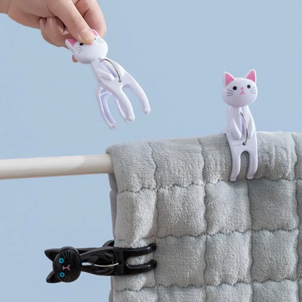 

2Pcs Towel Clips Adorable Non-slip Reusable Cartoon Cats Design Quilt Grippers Household Supplies Clothes Pegs