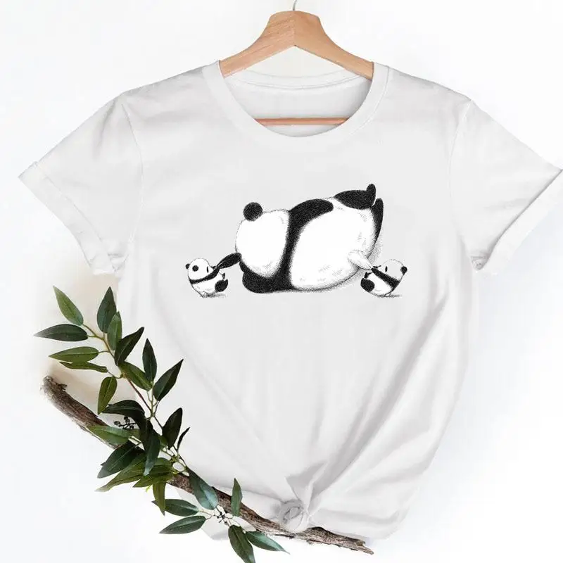 

Футболка женская с графическим принтом, модная Повседневная рубашка с коротким рукавом, в стиле 90-х, с принтом панды, мамы, милая, на лето
