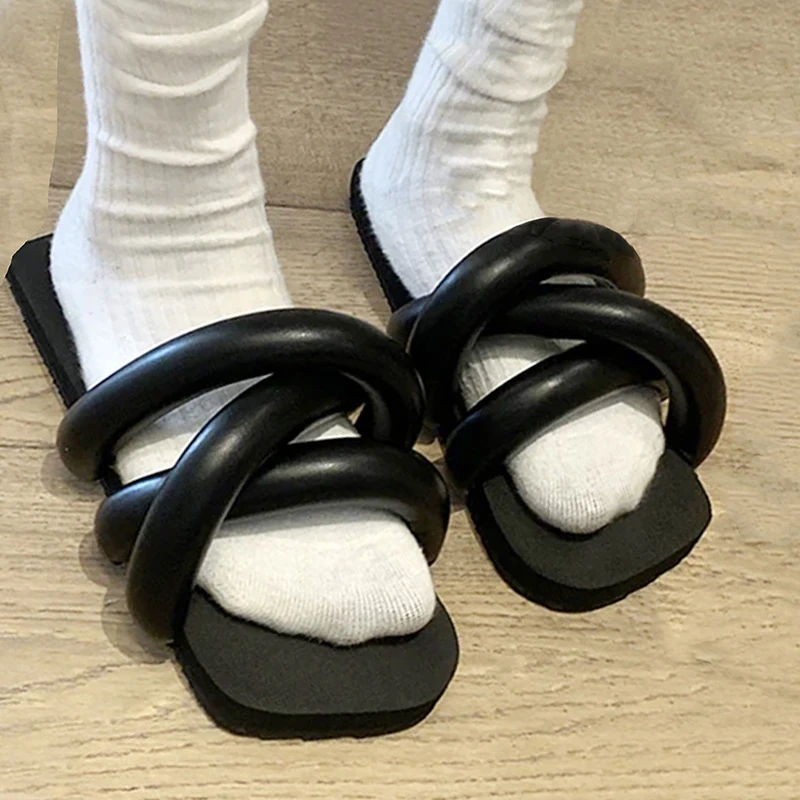 

Ladies Shoes on Sale 2023 Summer Women's Slippers Street Fashion Flat Slippers Black Simple Casual Beach Shoes Zapatos De Mujer