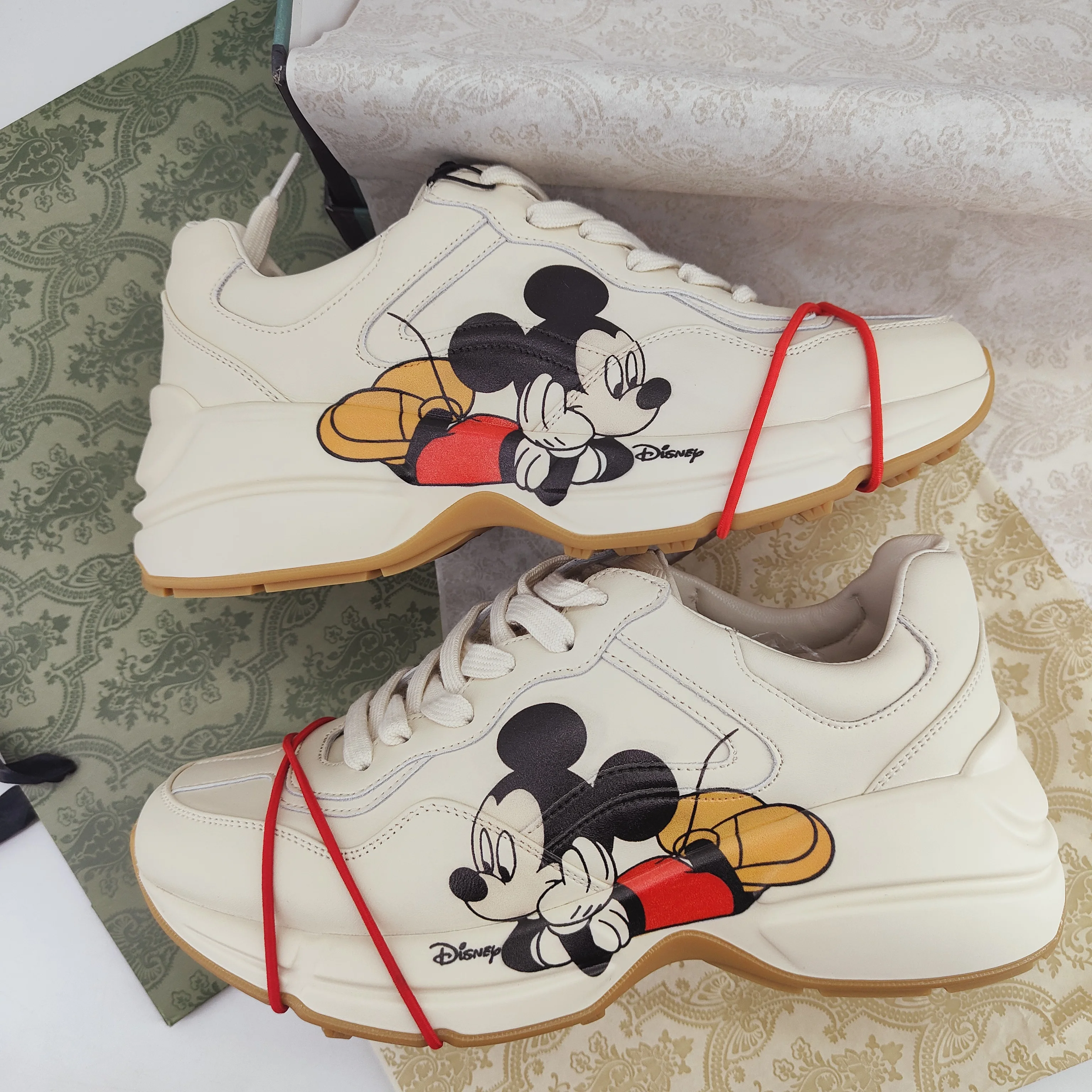 Женские высококачественные кожаные туфли GUDDI с оригинальным принтом и логотипом