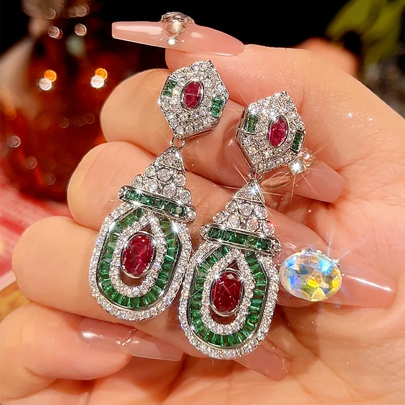 Фото Роскошные серьги из цельной платины 18K PT950 с сертификатом, новые, с настоящим красным корундом, в дворцовом стиле, высококачественные, для женщин. №2
