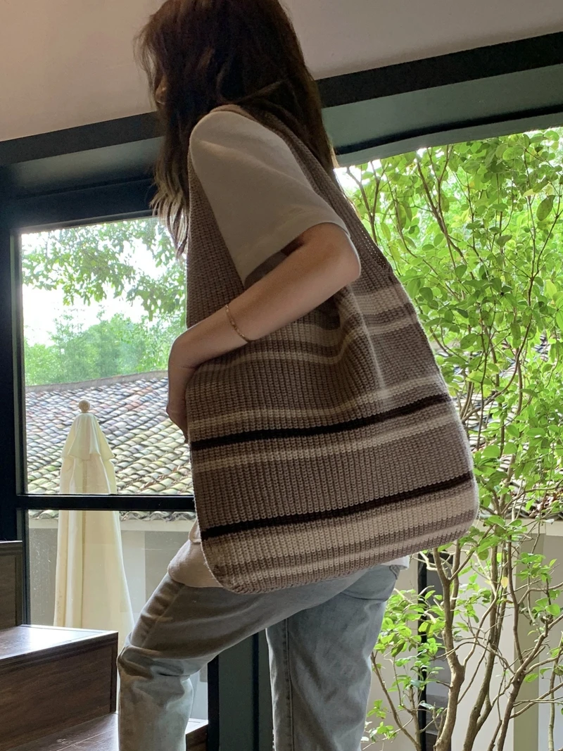 Casual knit tote bag Large Capacity Travel Wrist Bag Fashion Shoulder Shopper Open Handbag For Women