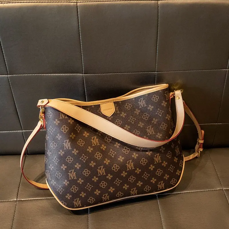 

Monogram Large Capacity Commuter Tog For Women Luxte Baury Designer Fashion Appliques Plaid Handbags High Quality Shoulder Bags