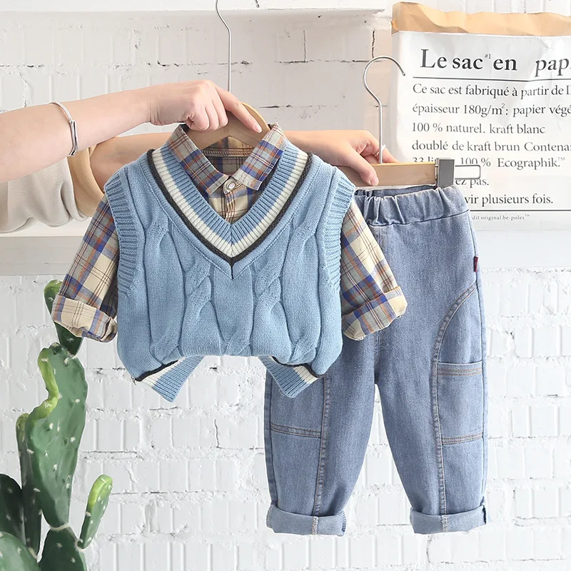 Комплект из трех предметов для мальчиков OLEKID рубашка и джинсы в клетку хлопковый