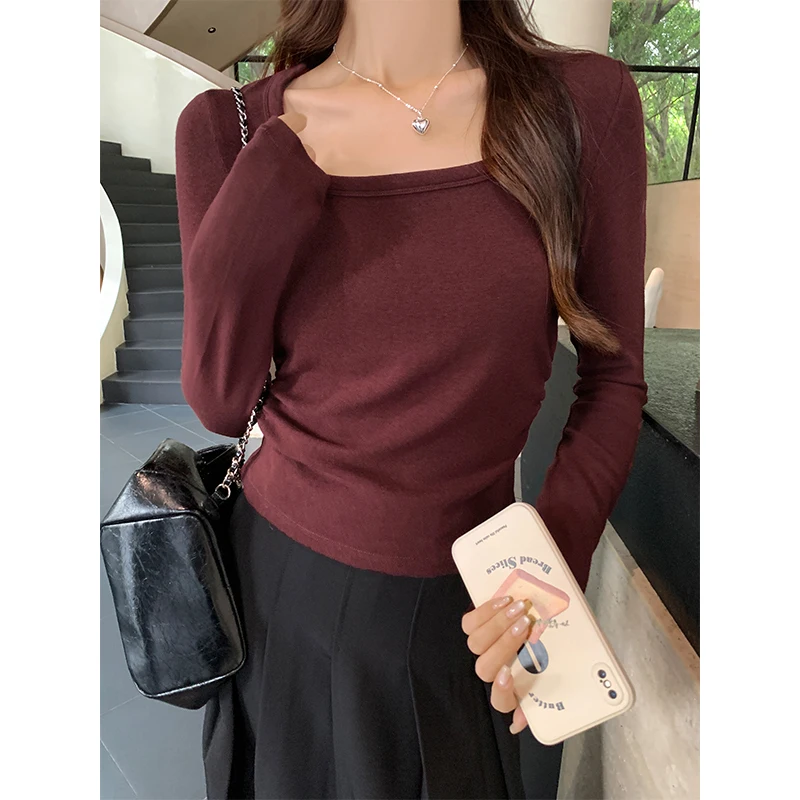 Женская приталенная футболка с квадратным вырезом длинным рукавом и