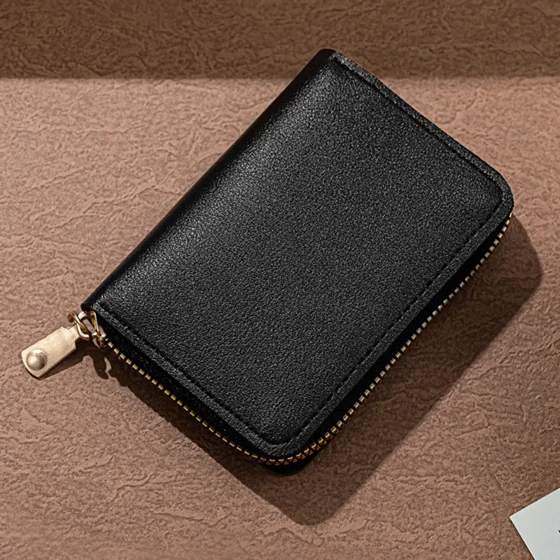 

Держатель для карт женский кожзам черный