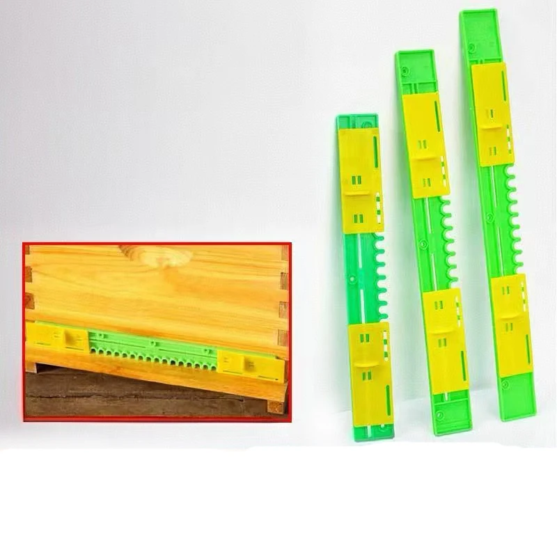 Фото 1PC Beekeeping Plastic Beehive Bee Box Door Anti-escape Hive Gate Sheet Nest Spacer Equipment Beekeeper Professional Tools №1