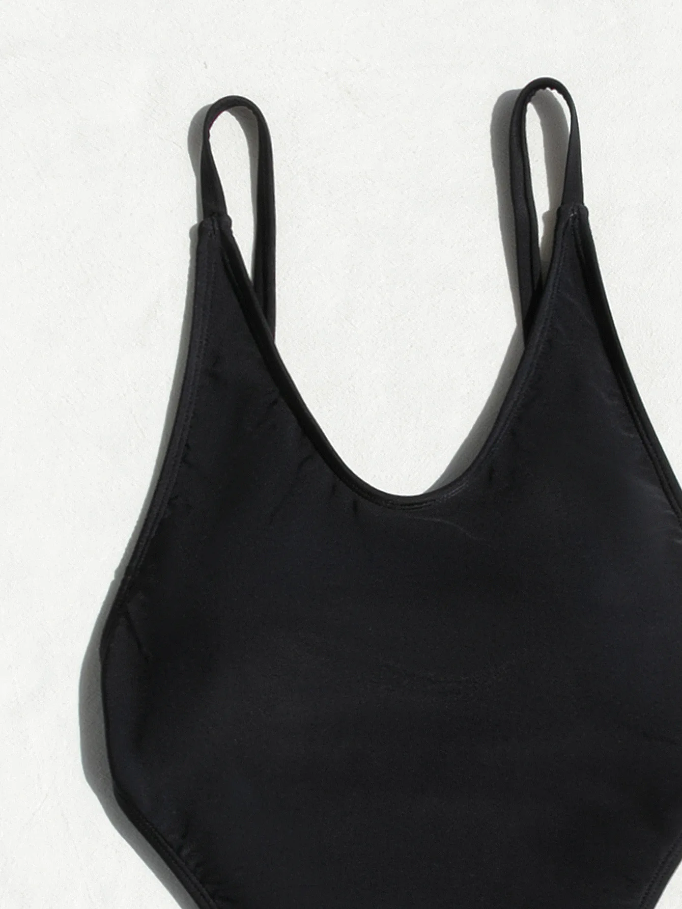 Женский слитный купальник с V-образным вырезом DEKA элегантный черный в стиле ретро