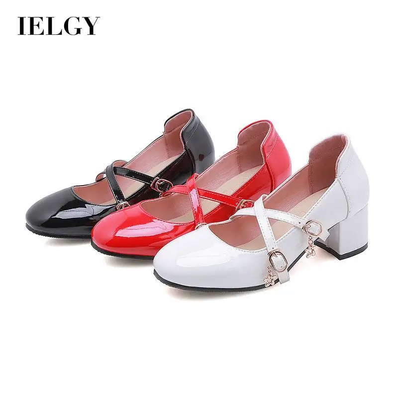 

Женские сандалии с квадратным носком, на среднем каблуке, из микрофибры