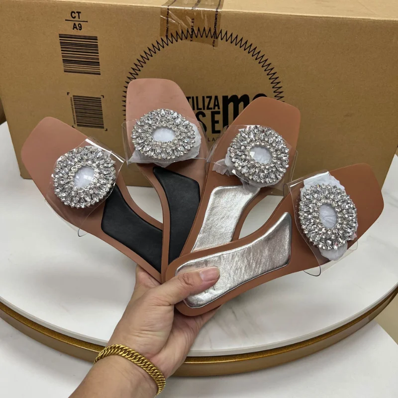 Women's Slippers Flat Bottom Outside Shoes Female Large Crystal Buckle Design Transparent Slides Summer 2023 Ladies Flip Flops