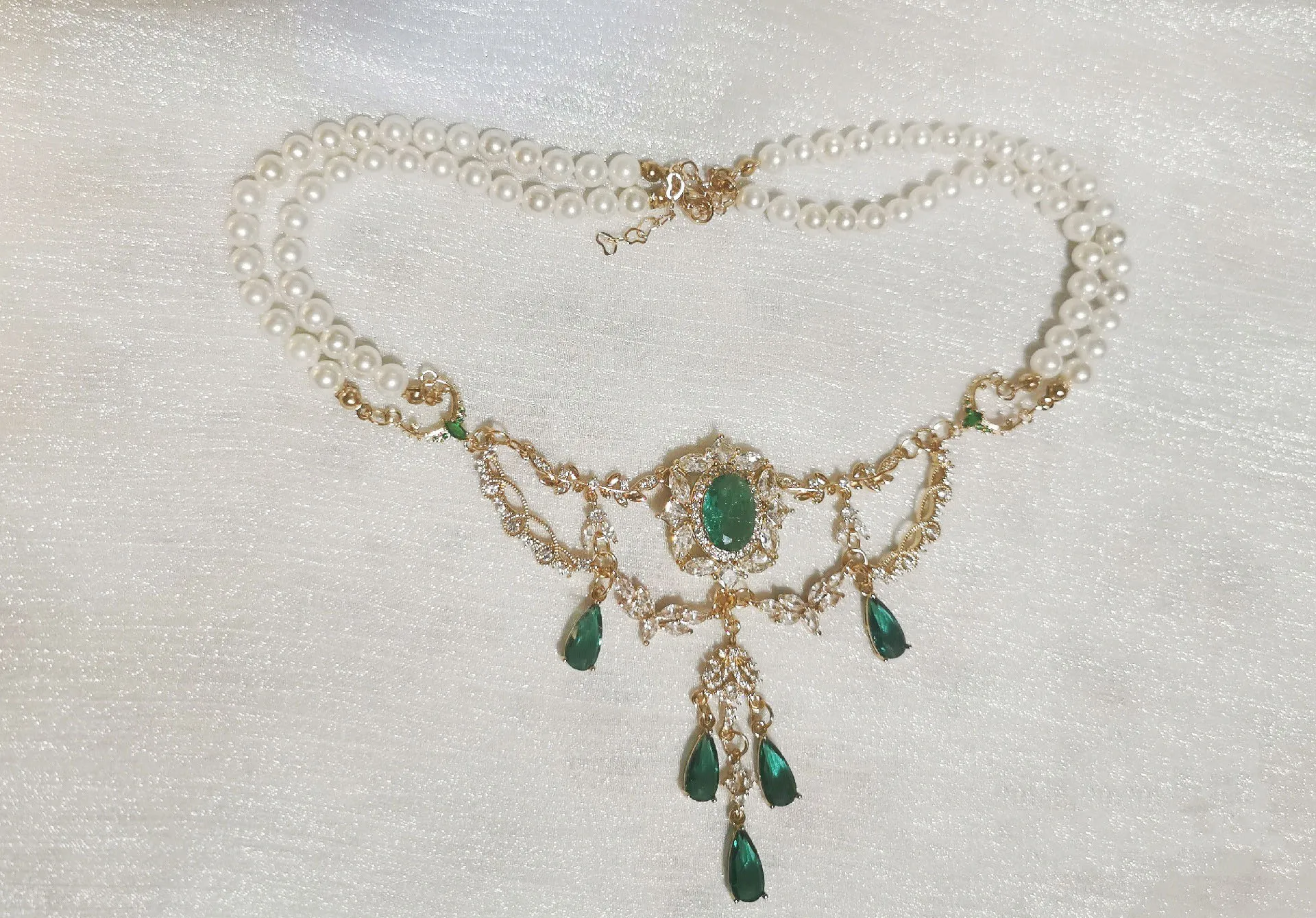 Женское украшение великолепное жемчужное ожерелье из зеленого циркония