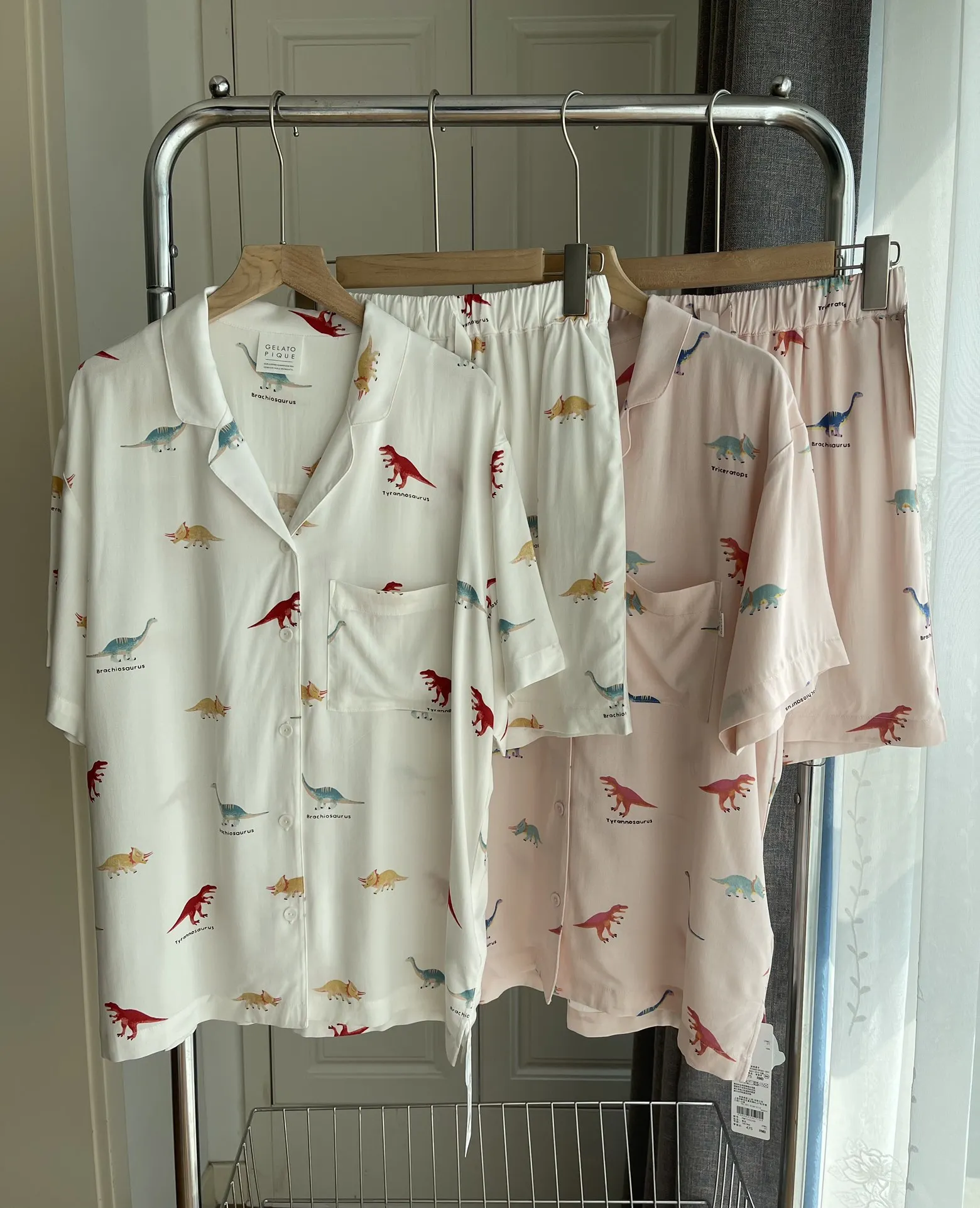 Loungwear Room Wear Ladies Gelato Pique Summer Women's Pajamas Satin Color Dinosaur Shirt Cool Feeling Sleepwear