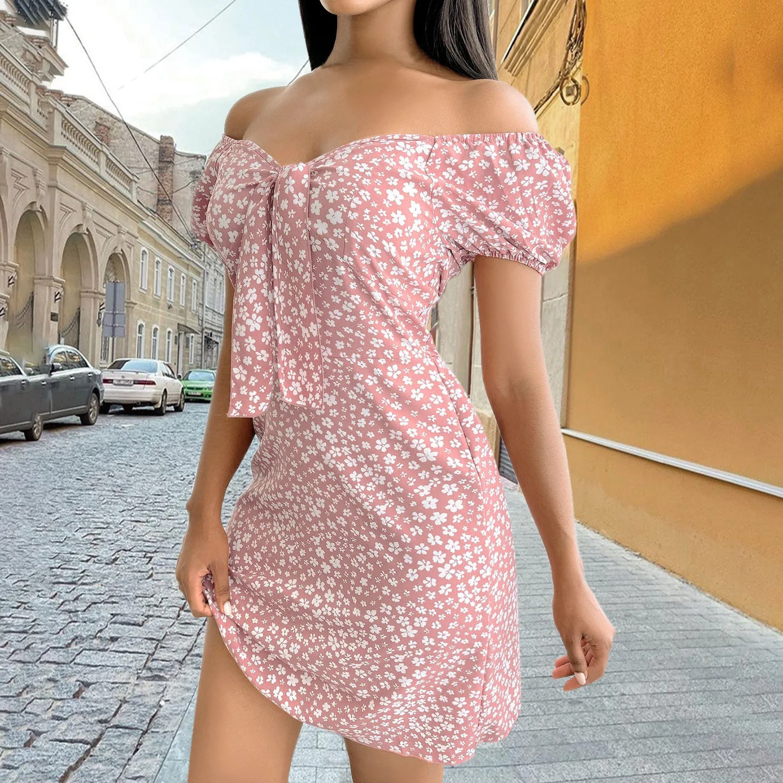 

Женское винтажное мини-платье с открытыми плечами, высокой талией и цветочным принтом
