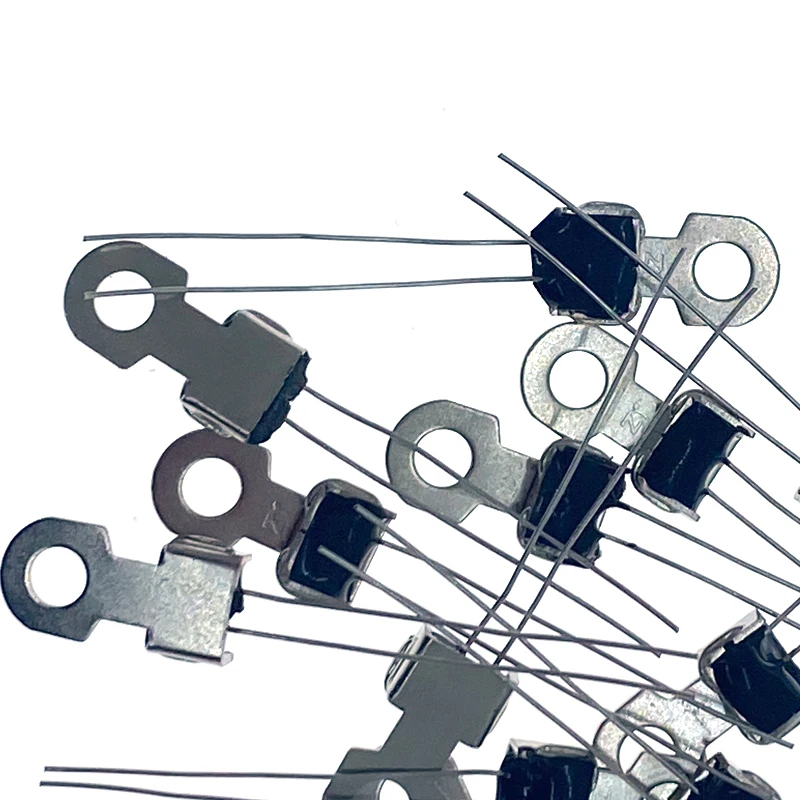 Перекрестный термистор B59052D1080A40 с регулятором температуры в качестве