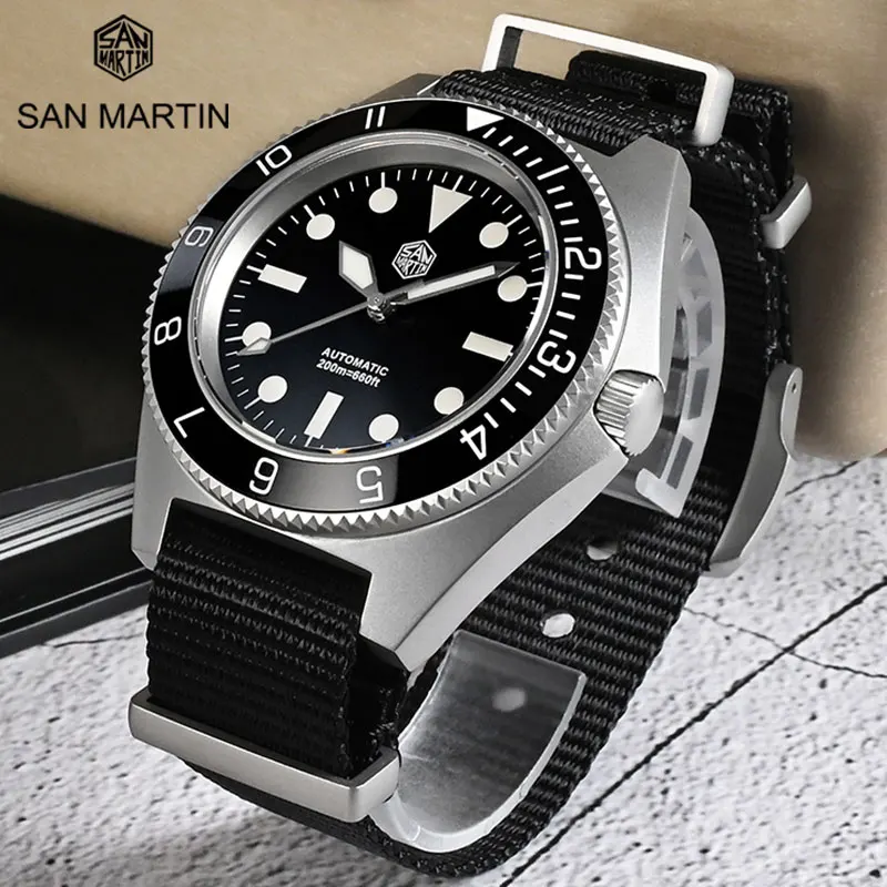 

San Martin 40mm Men's Diving Watch Nylon Strap Sapphire BGW-9 Full Luminous NH35 Automatic Mechanical Wristwatch 200M Waterproof