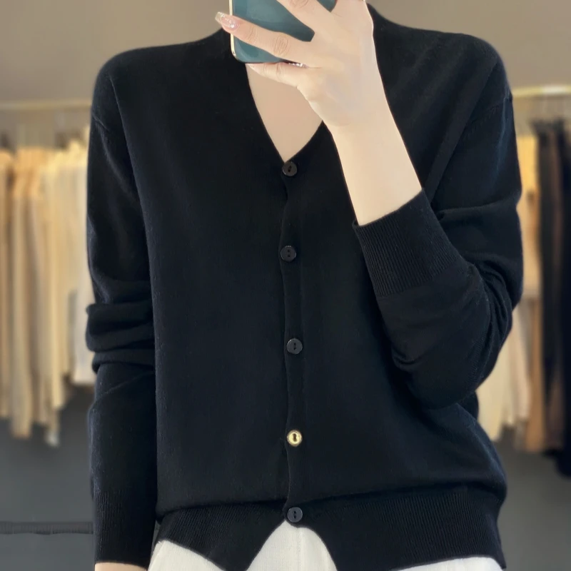 Женский трикотажный кардиган однотонный минималистичный жакет с длинным