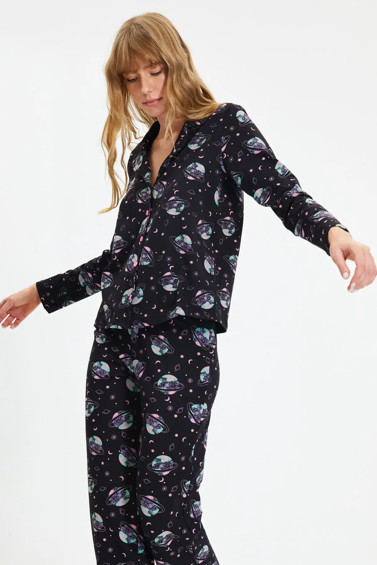 

Trendyol Printed Knitted Pajamas Set THMAW22PT0328