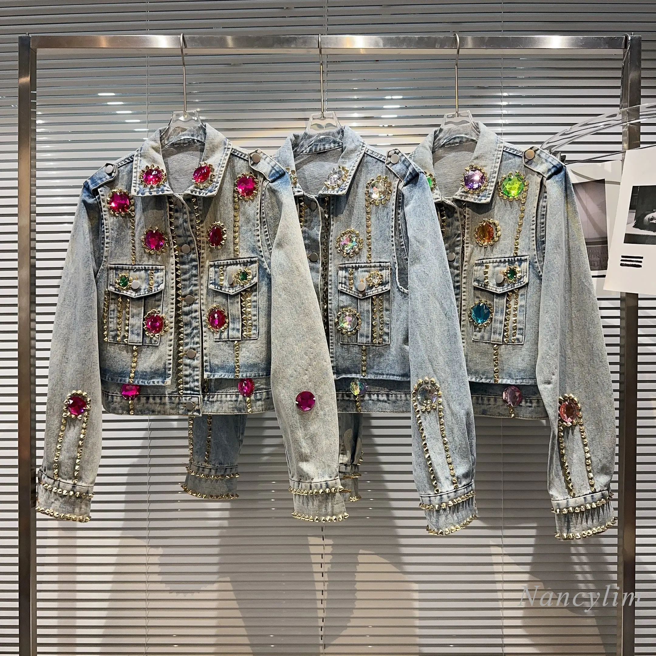 

2023 Autumn Big Rhinestone Denim Jacket Women New Street Fashion Color Gem Beaded Rivet Heavy Industry Denim Short Y2k Coat